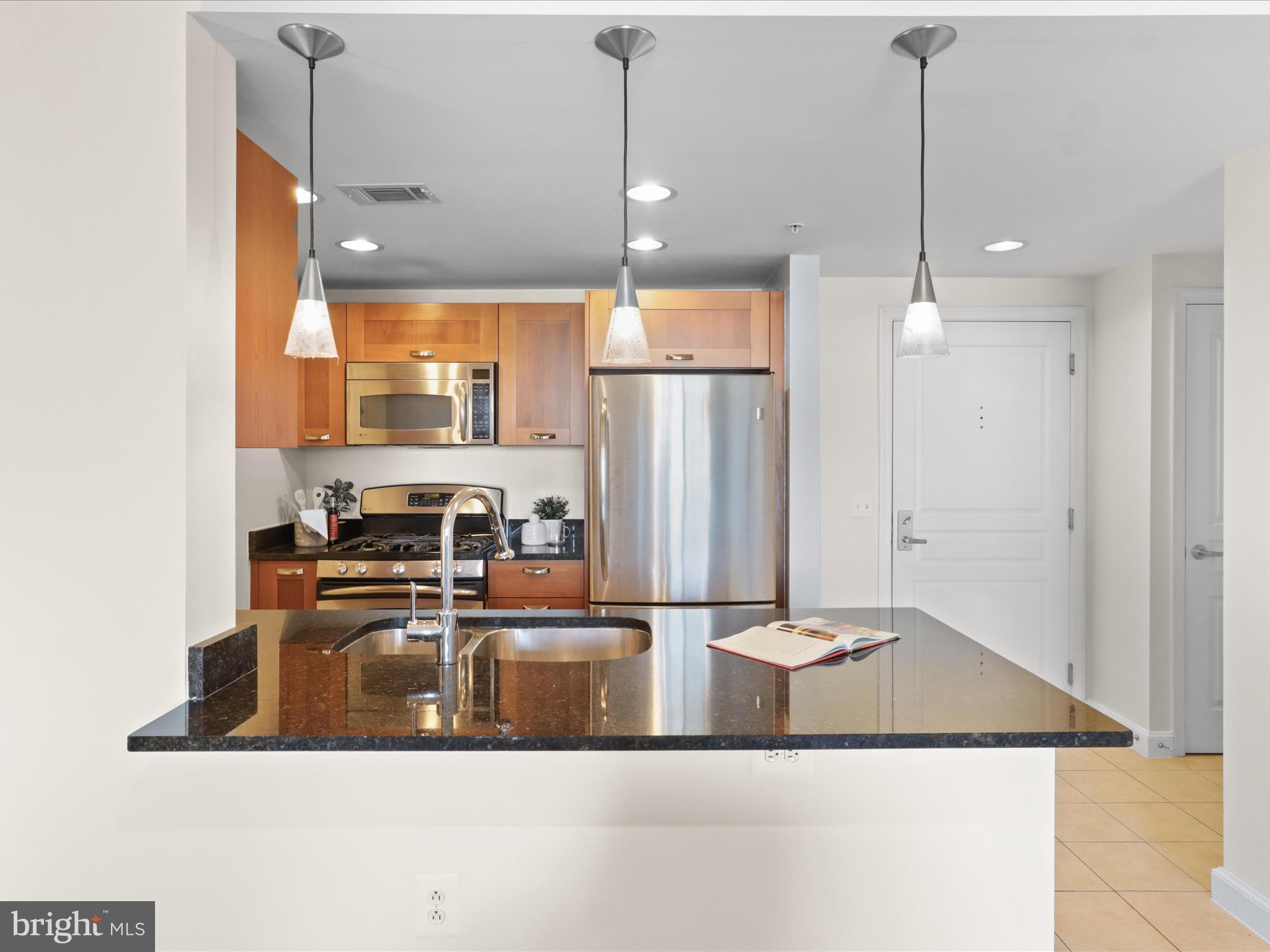 2451 Midtown Avenue, Unit 921 Alexandria, VA 22303 - Photo 10 of 54