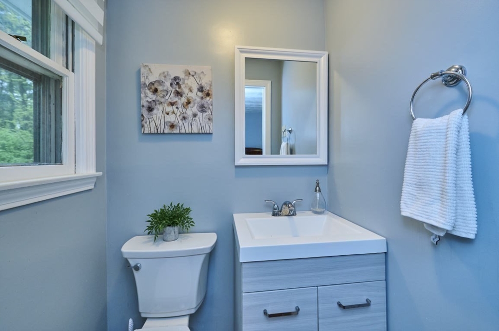 15 Princeton Road Burlington, MA 01803 - Photo 15 of 28 Gallery Image 15