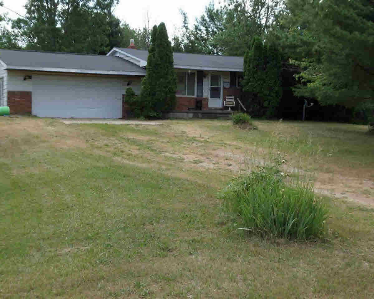 10043 South Reese Road Millington, MI 48746 - Photo 8 of 10 21309571-7.JPG