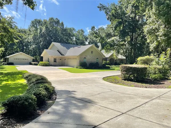 $899,900 | 1501 Northwest 98 Street, Gainesville, FL 32606
