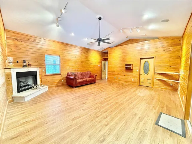 $999,900 | 1501 Northwest 98 Street, Gainesville, FL 32606