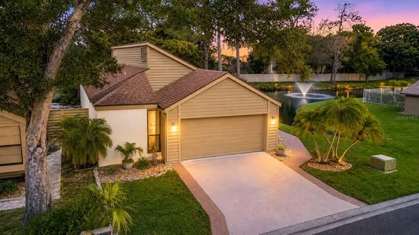 $350,000 | 13810 Lazy Oak Drive, Unit 48, Tampa, FL 33613
