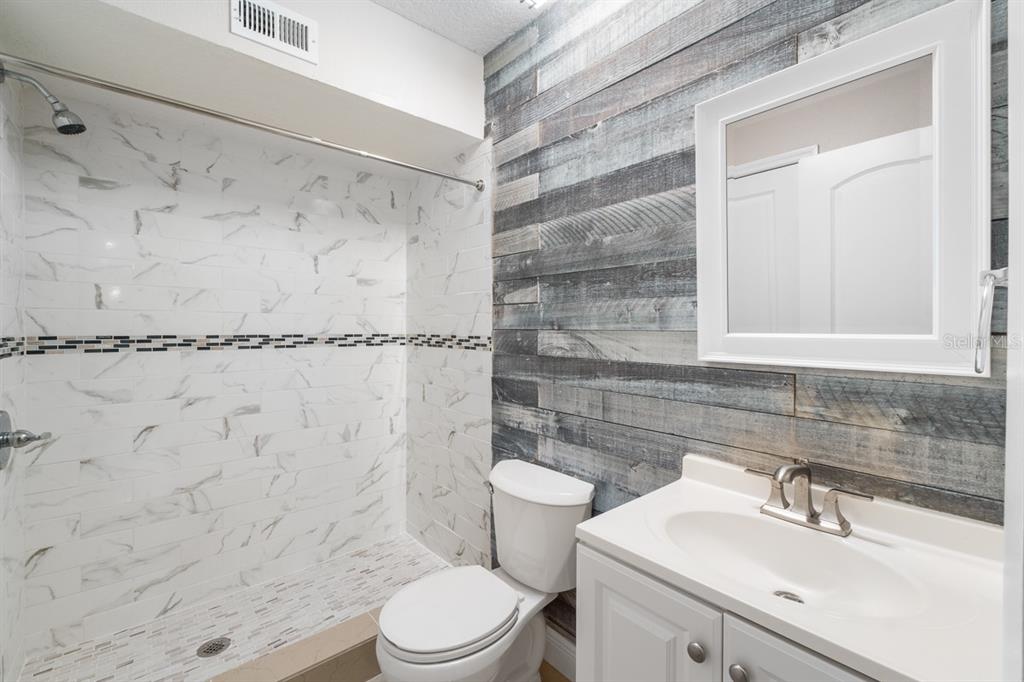 4304 Middlebrook Road, Unit 4304 Orlando, FL 32811 - Photo 9 of 16 Gallery Image 9