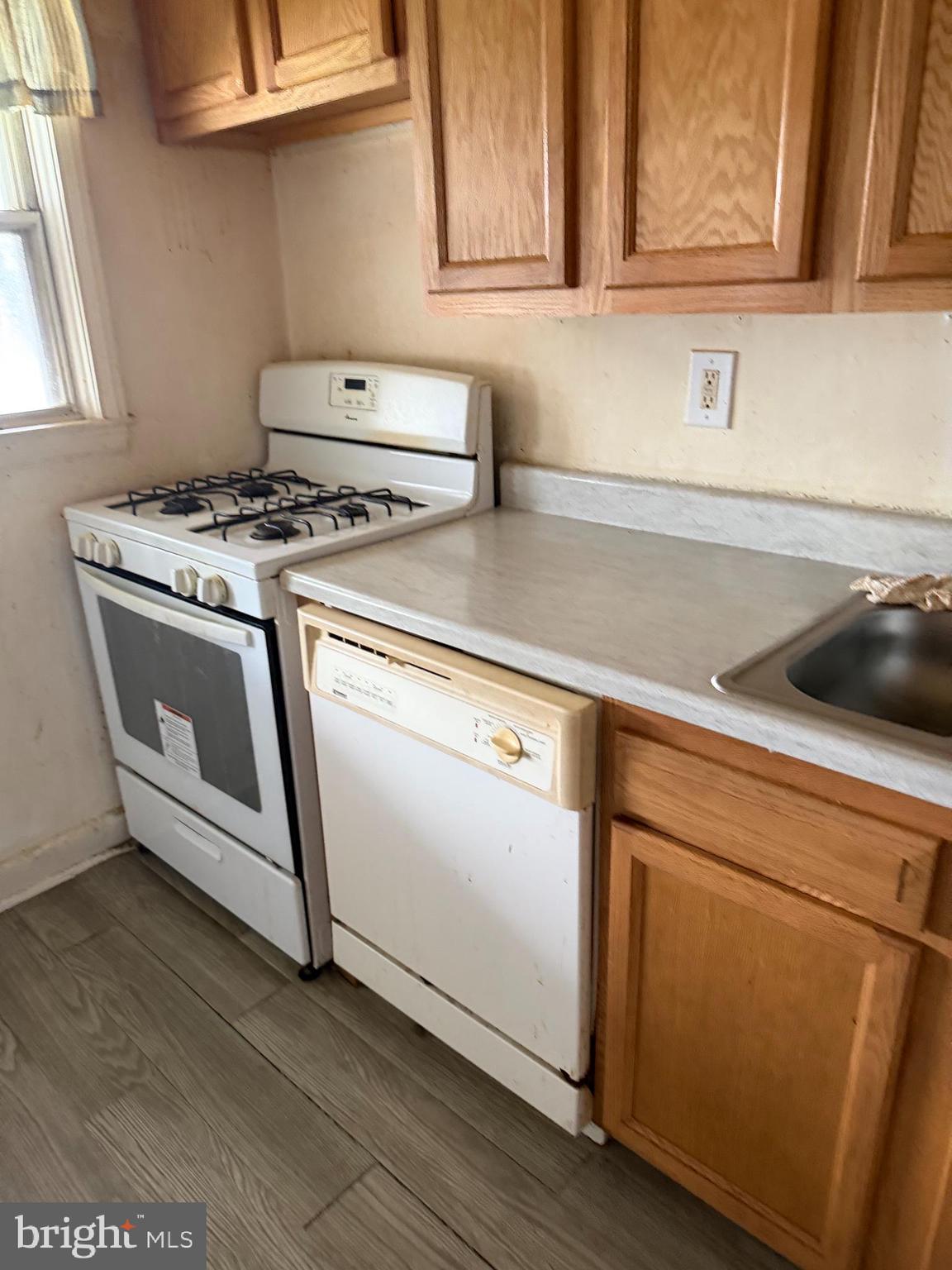 3726 Greenvale Road Baltimore, MD 21229 - Photo 8 of 19 Gallery Image 8