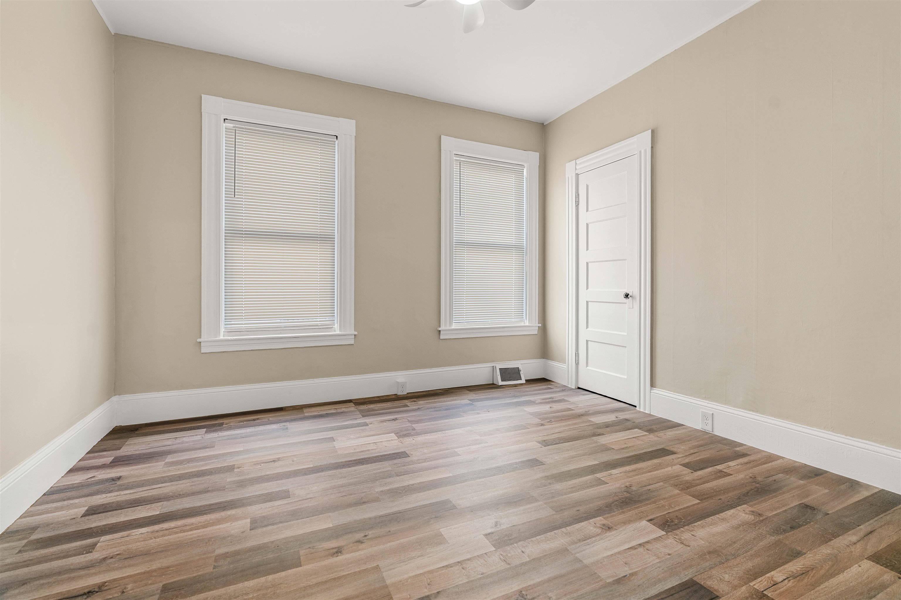 344 Maple Street Manchester, NH 03103 - Photo 12 of 39