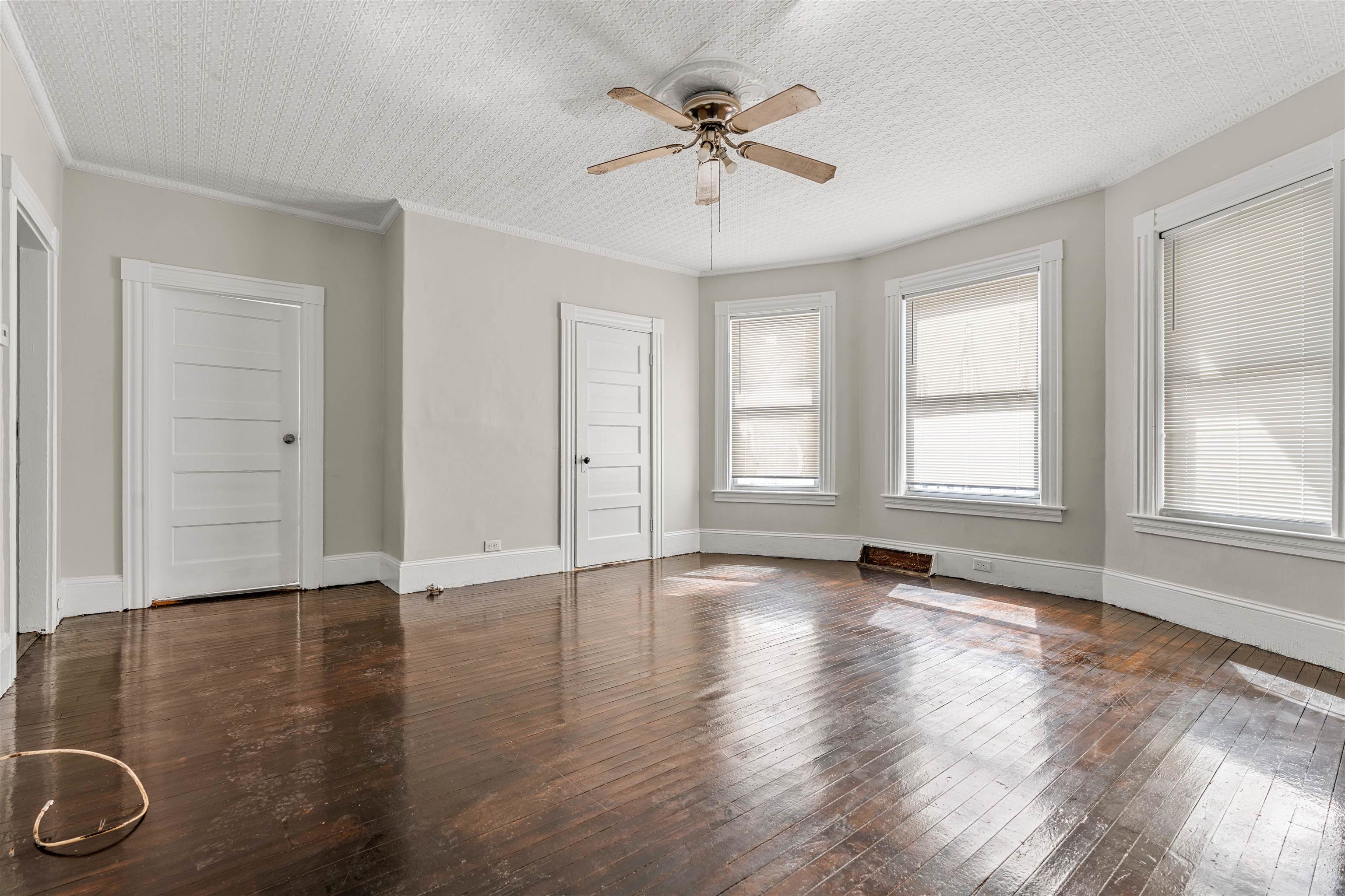 344 Maple Street Manchester, NH 03103 - Photo 25 of 39