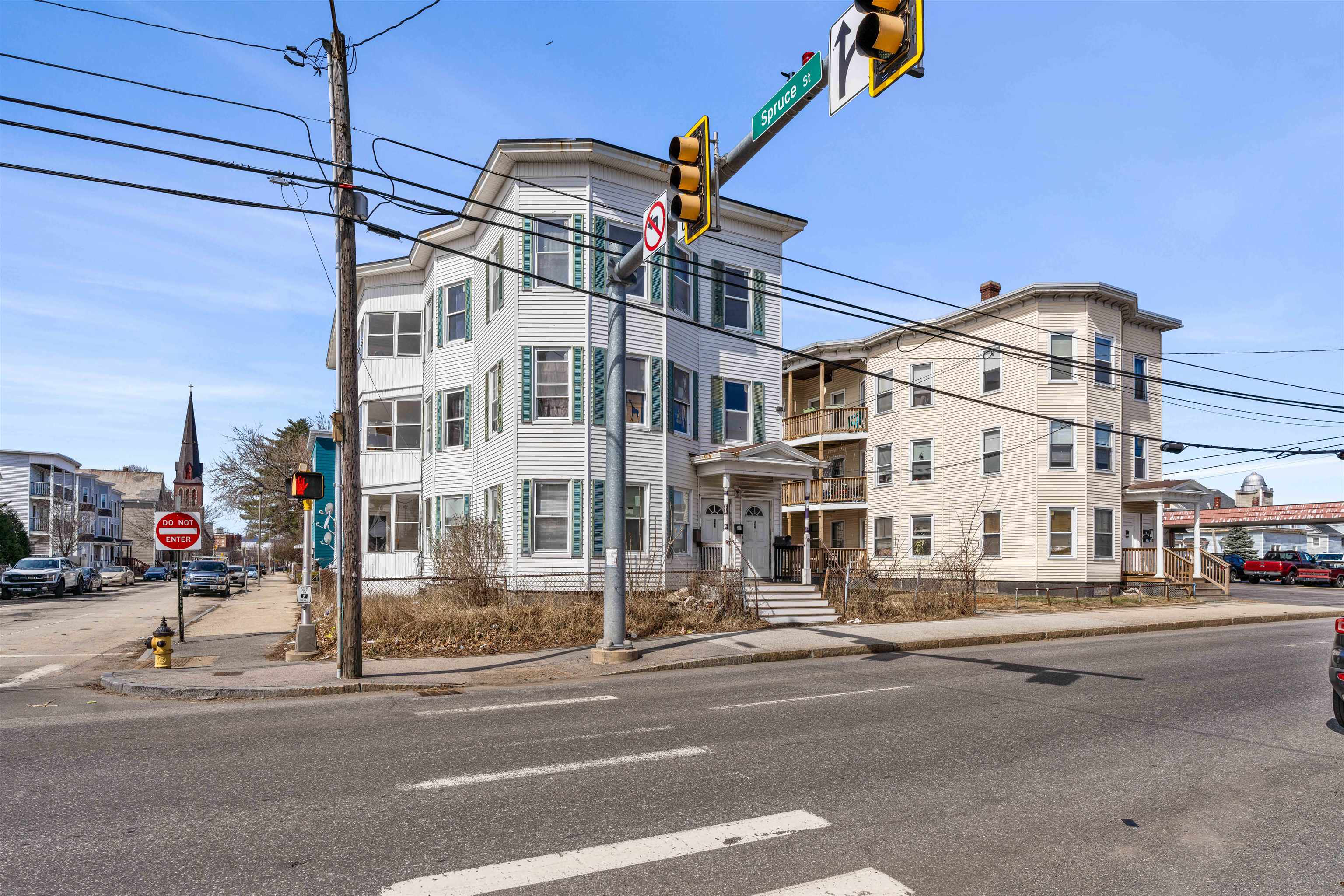 344 Maple Street Manchester, NH 03103 - Photo 37 of 39