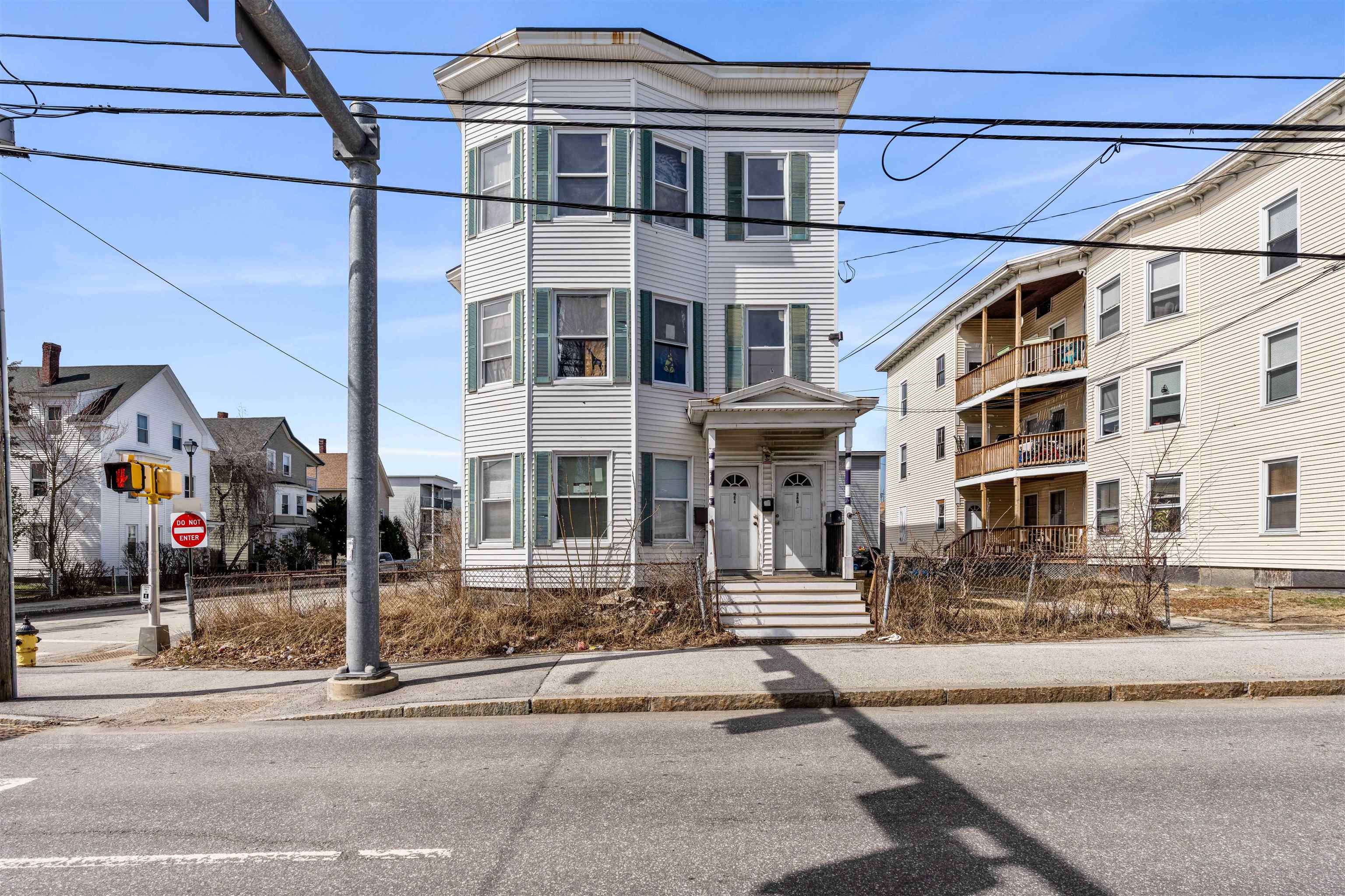 344 Maple Street Manchester, NH 03103 - Photo 38 of 39