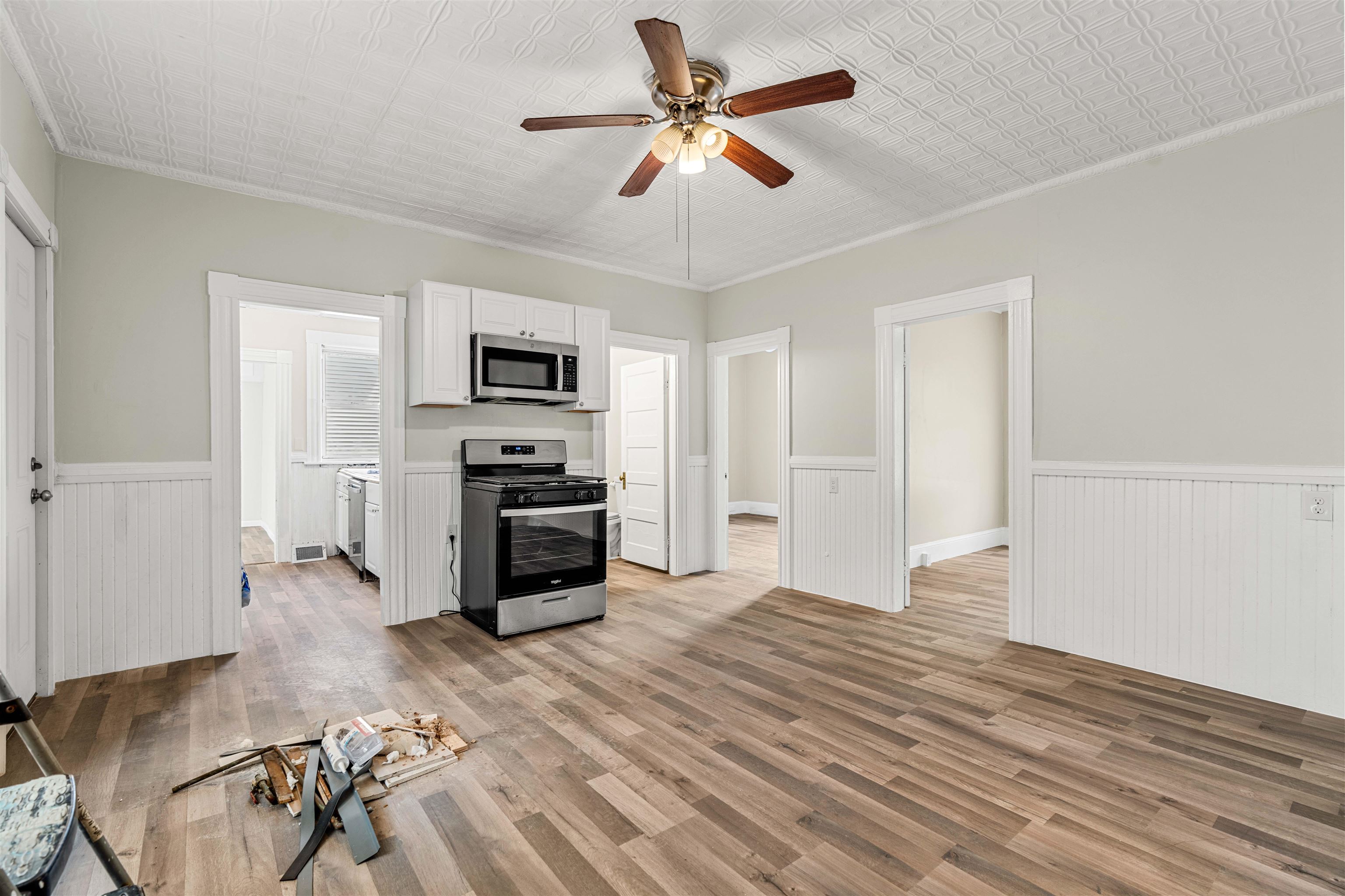 344 Maple Street Manchester, NH 03103 - Photo 6 of 39