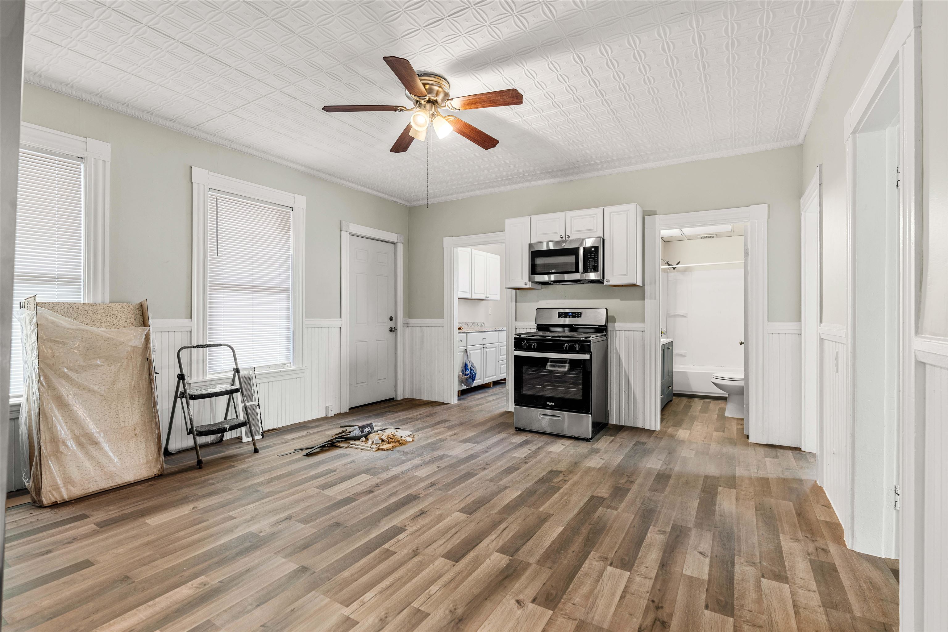 344 Maple Street Manchester, NH 03103 - Photo 9 of 39