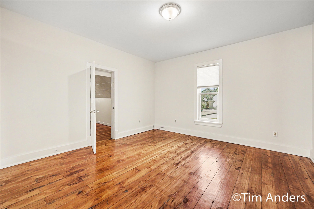 816 Innes Street Northeast Grand Rapids, MI 49503 - Photo 15 of 24
