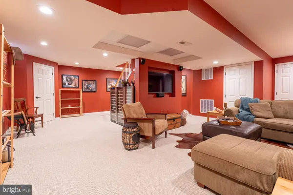 $599,000 | 13 Woodyfield Lane, Delran, NJ 08075
