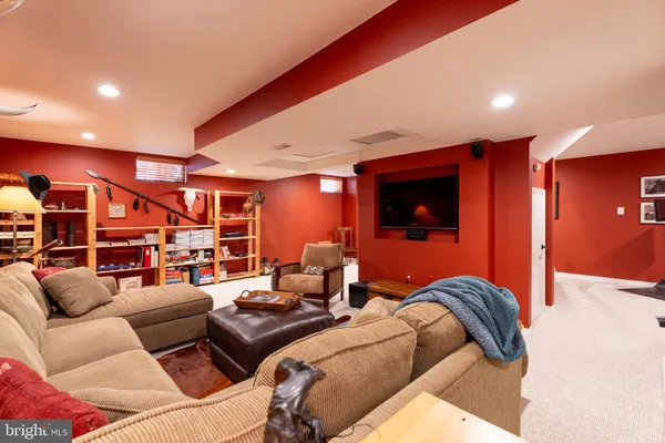 $599,000 | 13 Woodyfield Lane, Delran, NJ 08075