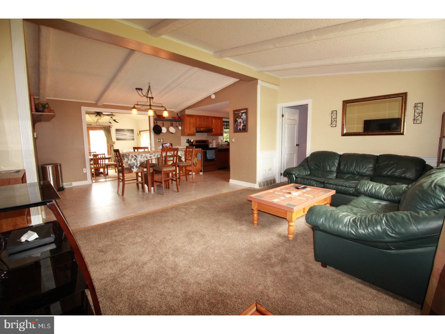 153 Harmony Road Bridgeton, NJ 08302 - Photo 6 of 25 Living Room