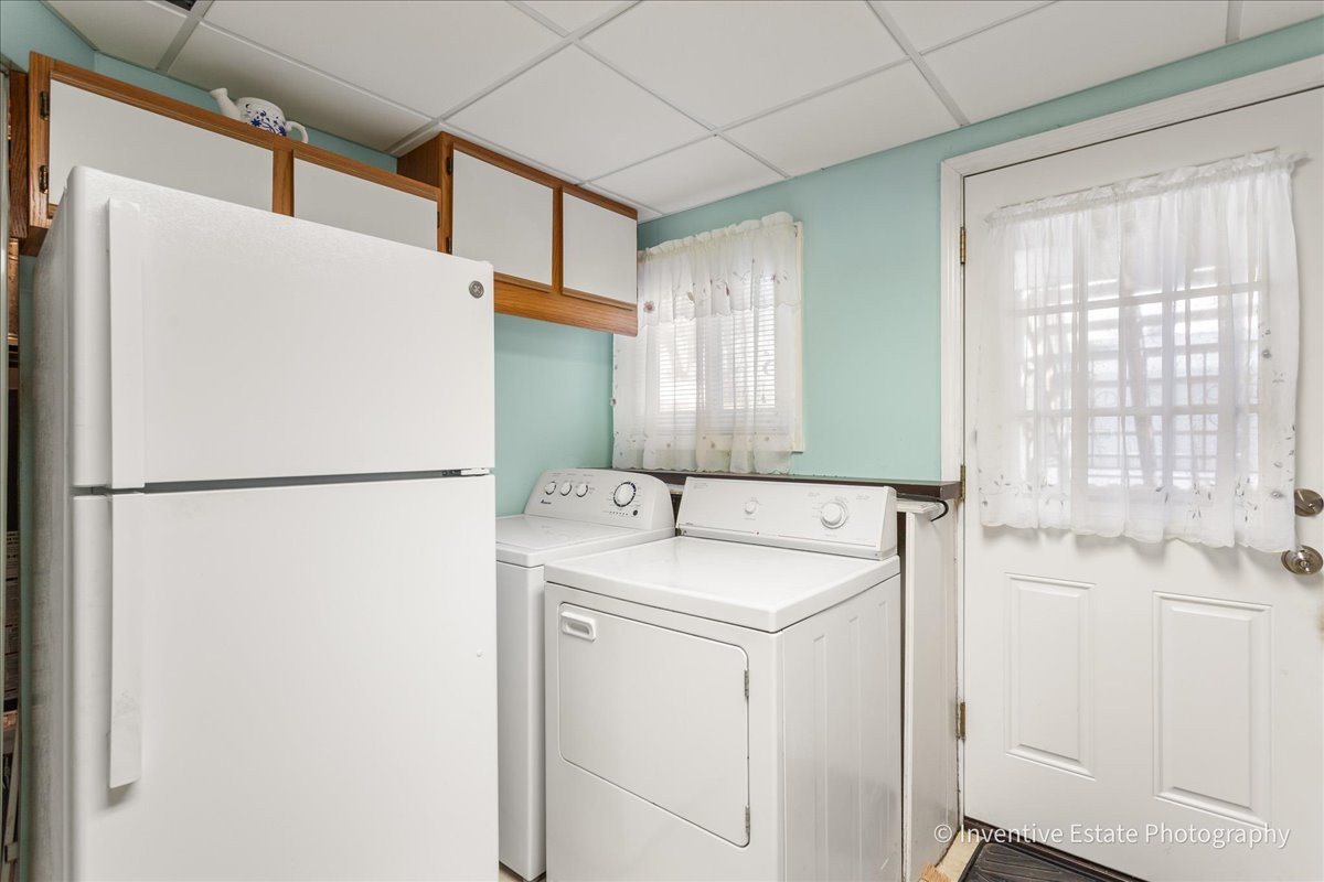 17W645 Lorraine Avenue Addison, IL 60101 - Photo 23 of 28