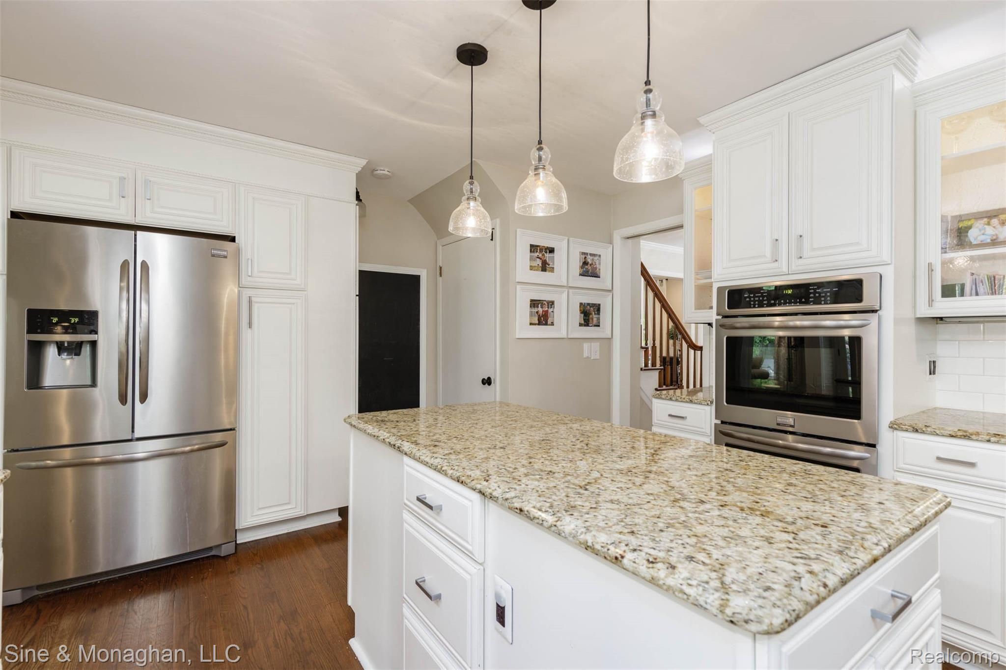 789 Trombley Road Grosse Pointe, MI 48230 - Photo 17 of 41 Double Oven