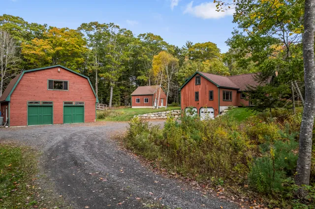 $1,250,000 | 101 Butter Point, Waldoboro, ME 04572