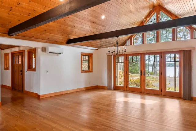 $1,250,000 | 101 Butter Point, Waldoboro, ME 04572