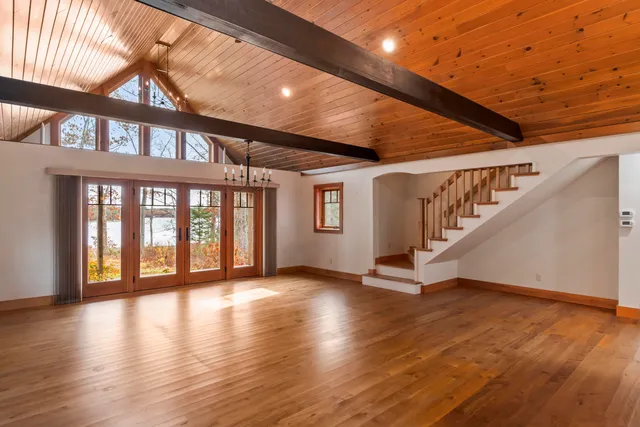 $1,250,000 | 101 Butter Point, Waldoboro, ME 04572