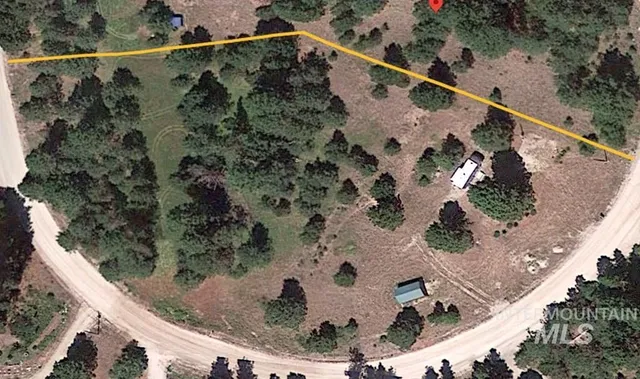 $263,000 | 85 East Prospectors Drive, Cascade, ID 83611