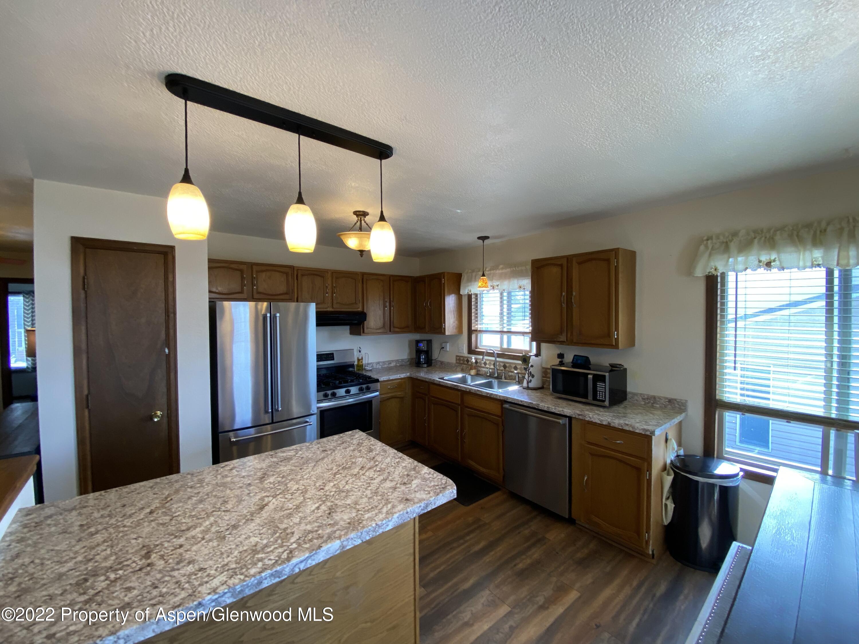 619 Fairway Avenue Rifle, CO 81650 - Photo 6 of 19 06D33340-B76E-43E1-B0B6-FEC93D34E898