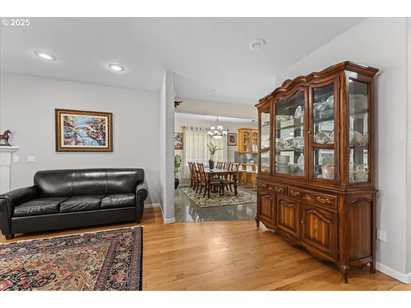$1,599,900 | 5122 Southeast Jenne Road, Portland, OR 97236