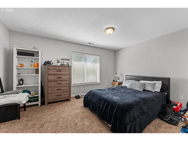 $1,649,500 | 5122 Southeast Jenne Road, Portland, OR 97236