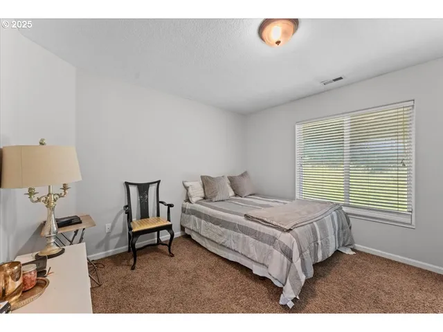 $1,649,500 | 5122 Southeast Jenne Road, Portland, OR 97236