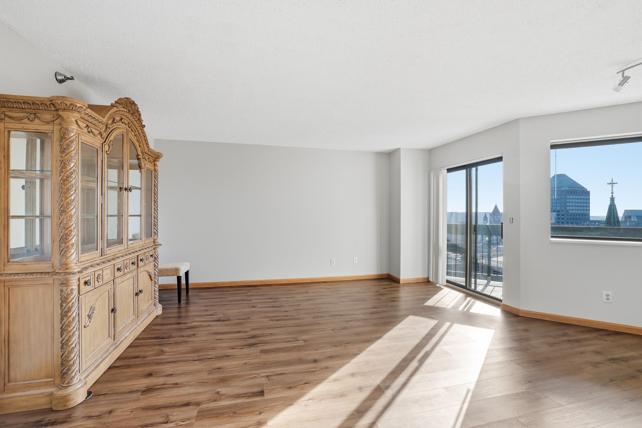 78 10th Street East, Unit 1802 St. Paul, MN 55101 - Photo 7 of 46