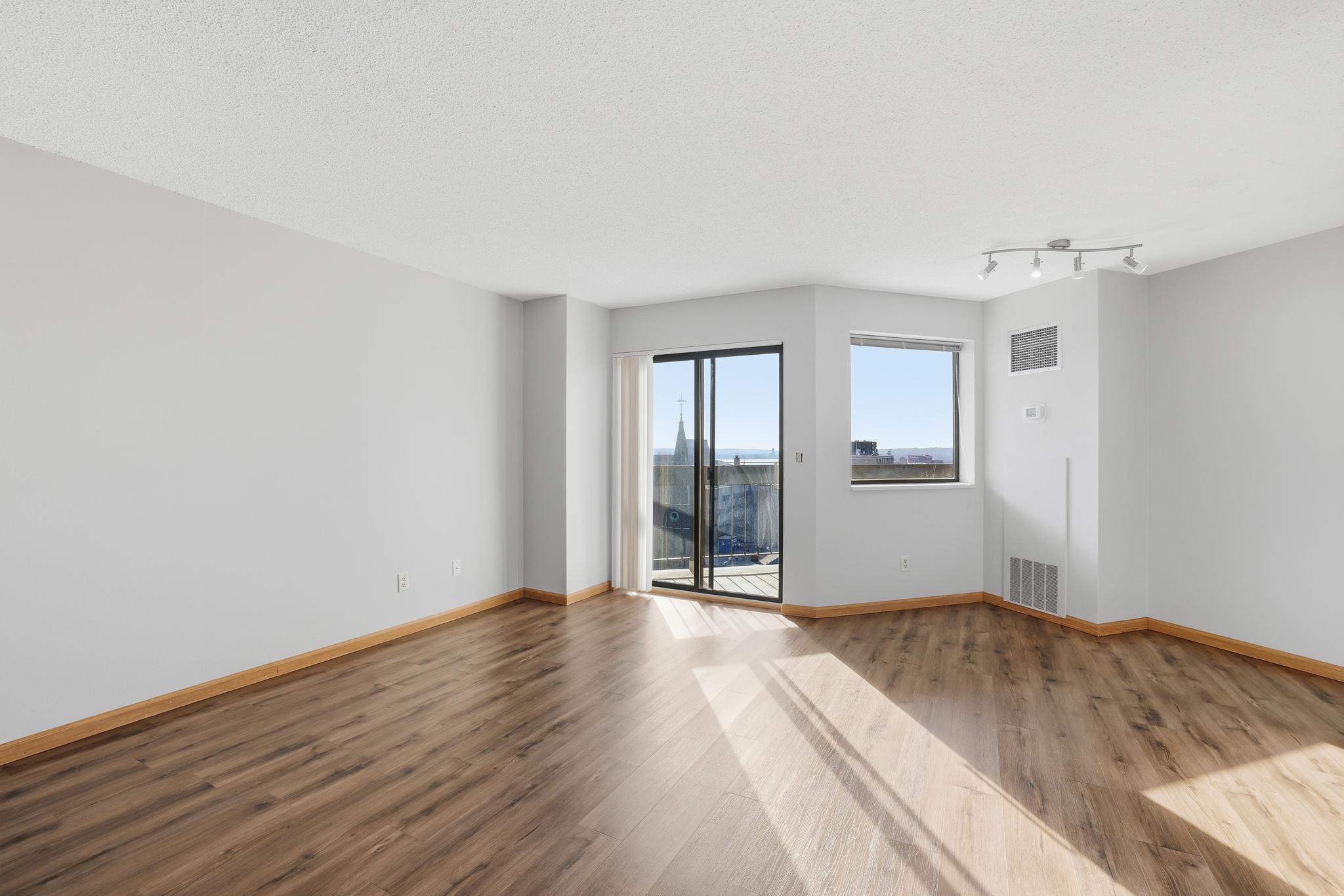 78 10th Street East, Unit 1802 St. Paul, MN 55101 - Photo 8 of 46