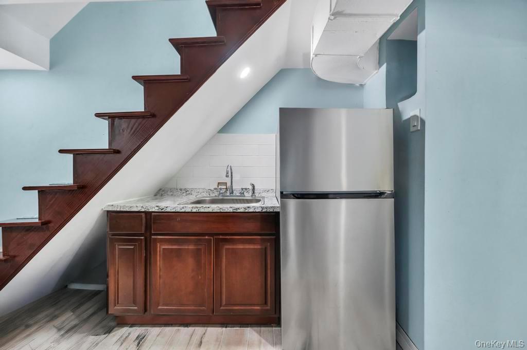280 Balcom Avenue Bronx, NY 10465 - Photo 17 of 33 Ground Level In-law