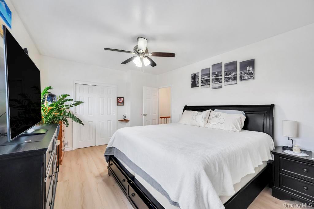 280 Balcom Avenue Bronx, NY 10465 - Photo 22 of 33 Primary King Size Bedroom.