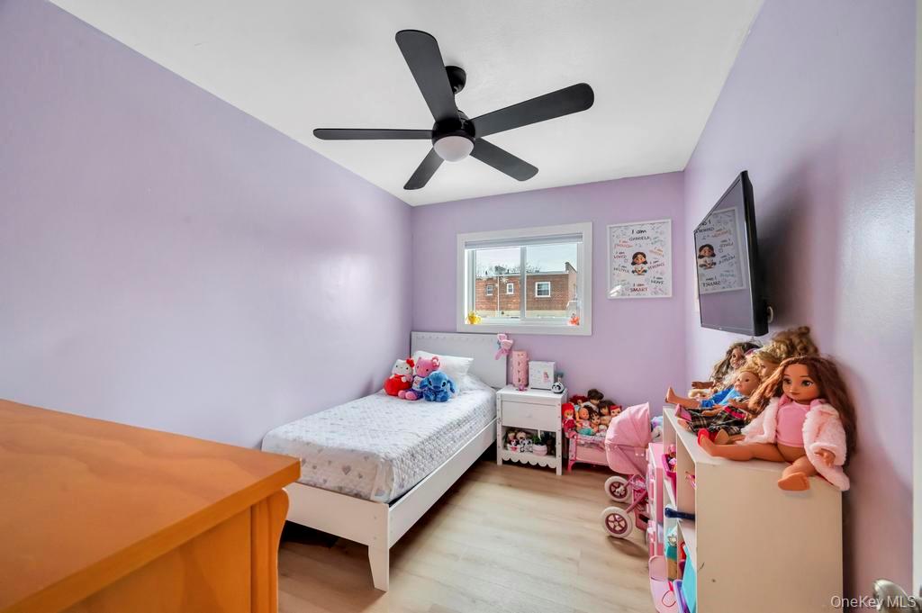 280 Balcom Avenue Bronx, NY 10465 - Photo 25 of 33