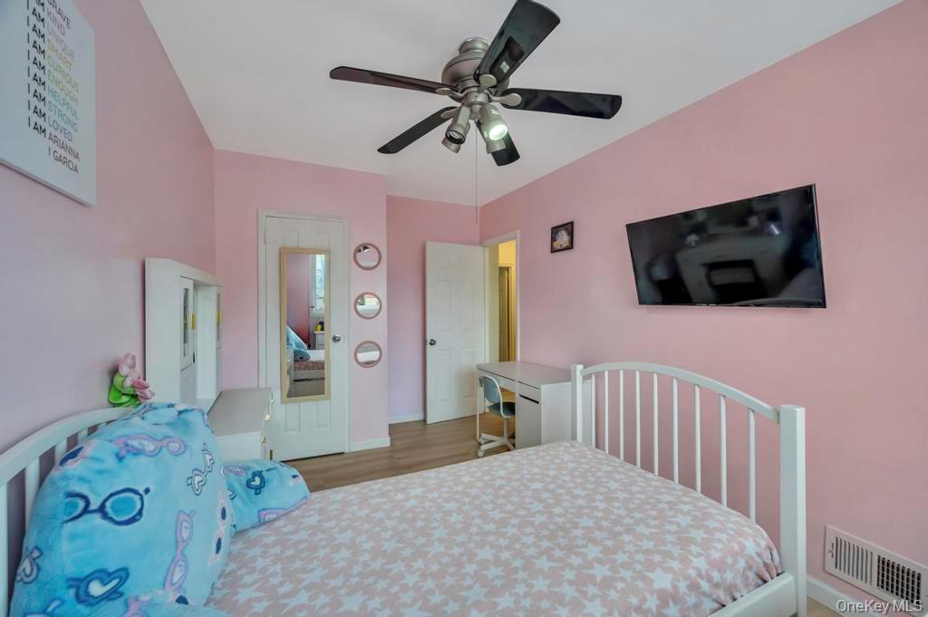 280 Balcom Avenue Bronx, NY 10465 - Photo 26 of 33