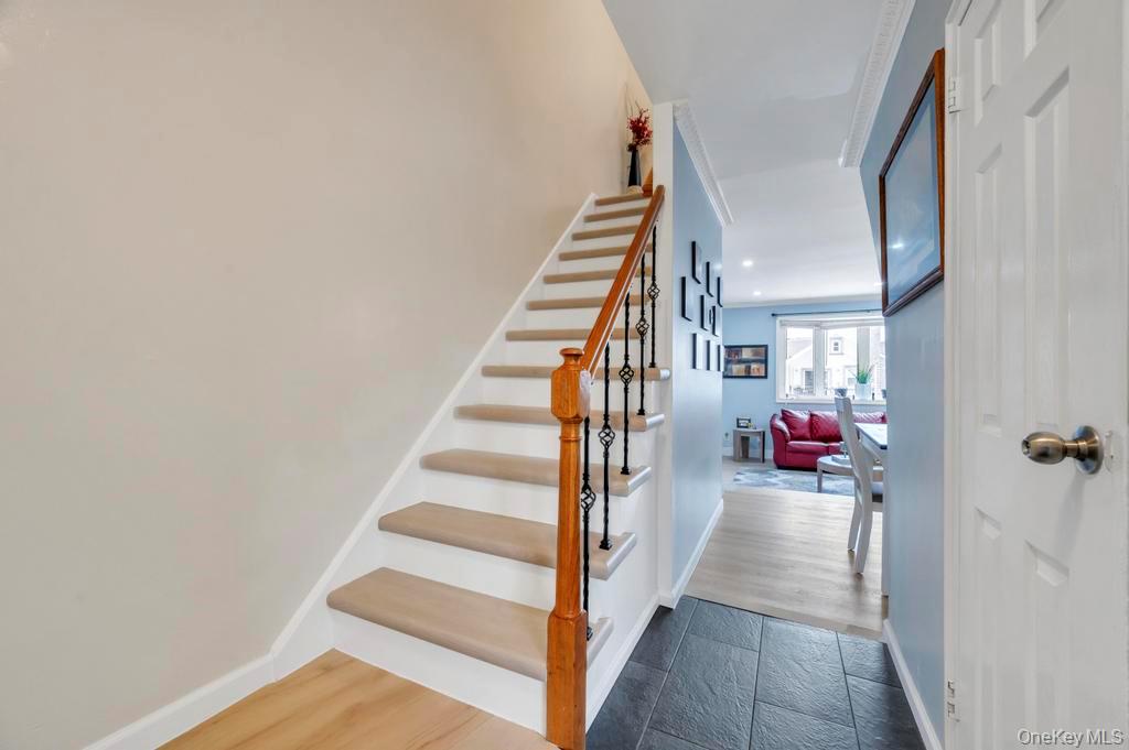 280 Balcom Avenue Bronx, NY 10465 - Photo 3 of 33 Beautifully Updated entrance foyer.