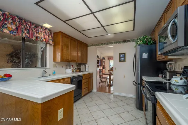 $549,000 | 44142 Village 44, Camarillo, CA 93012