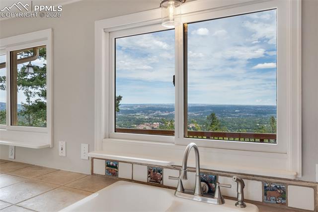 3795 Overlook Road Colorado Springs, CO 80906 - Photo 18 of 46