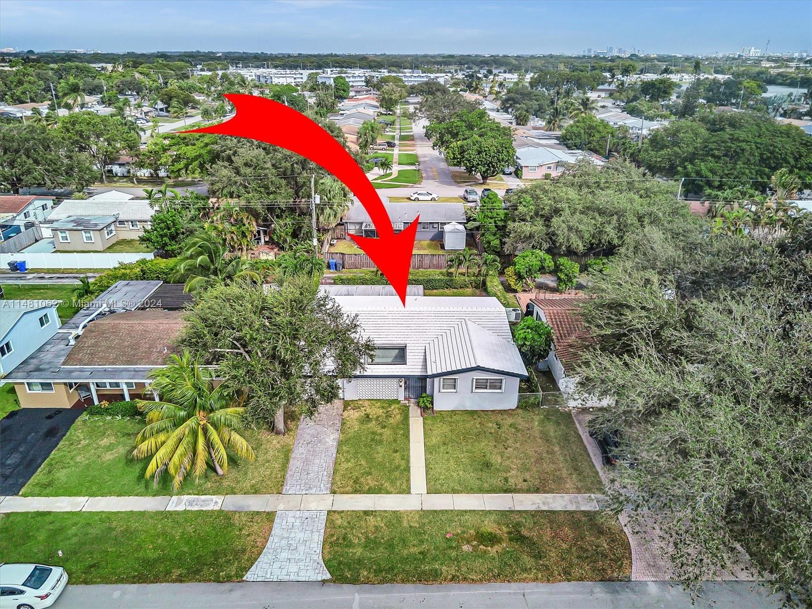 3201 Harding Street Hollywood, FL 33021 - Photo 3 of 54 Gallery Image 3