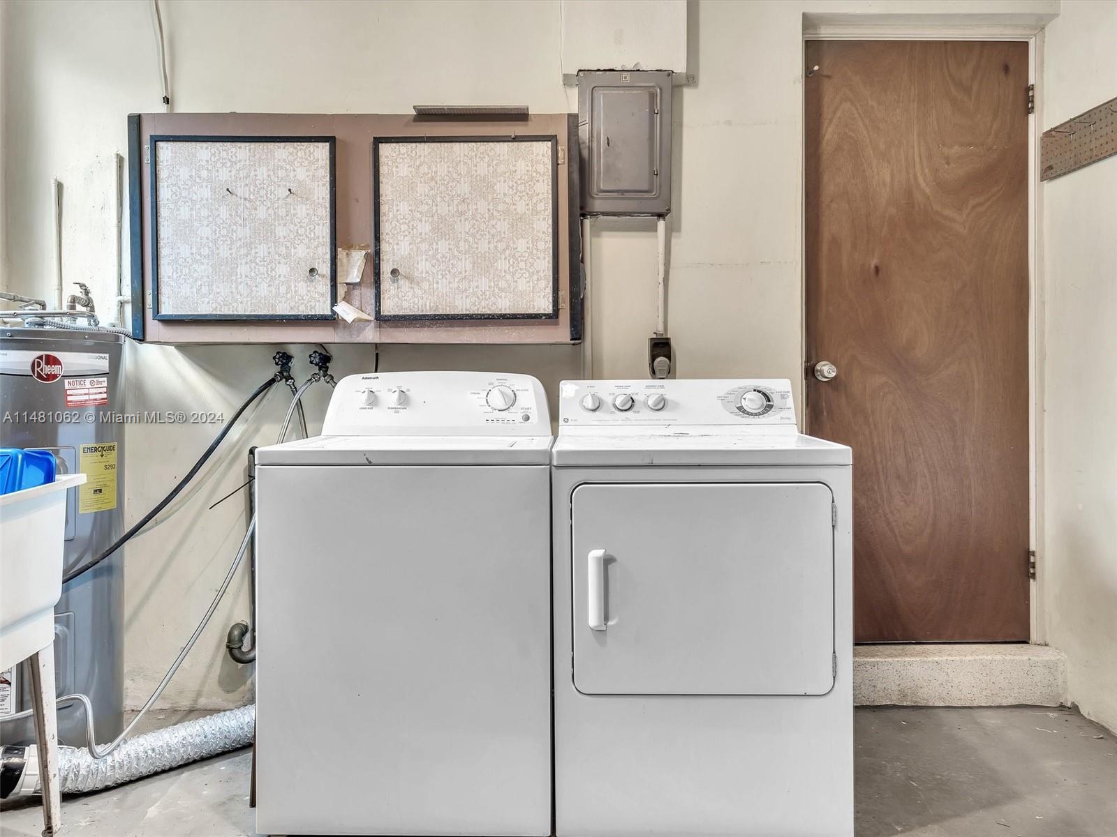 3201 Harding Street Hollywood, FL 33021 - Photo 34 of 54 Gallery Image 34