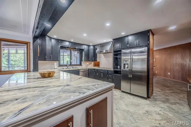 $375,000 | 376 Sunset Drive, Lebanon, MO 65536