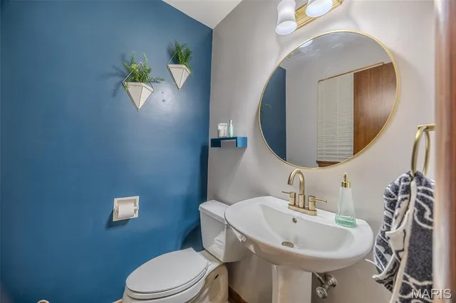 $375,000 | 376 Sunset Drive, Lebanon, MO 65536