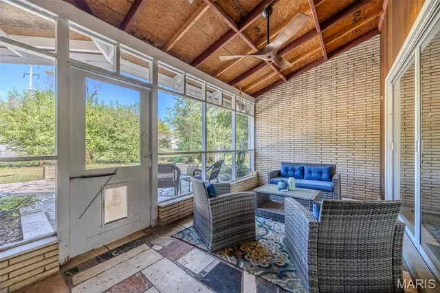 $375,000 | 376 Sunset Drive, Lebanon, MO 65536