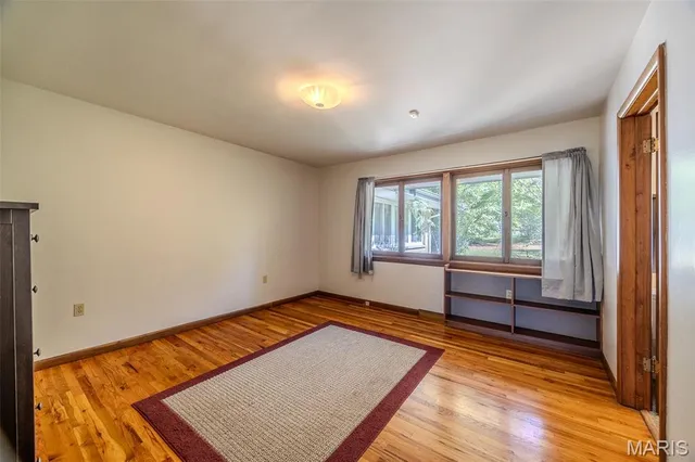 $375,000 | 376 Sunset Drive, Lebanon, MO 65536