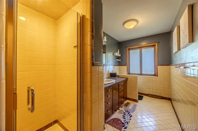 $375,000 | 376 Sunset Drive, Lebanon, MO 65536