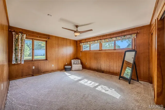 $375,000 | 376 Sunset Drive, Lebanon, MO 65536