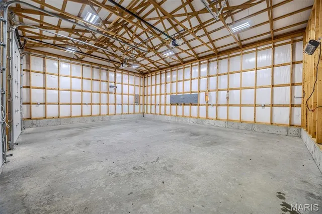 $375,000 | 376 Sunset Drive, Lebanon, MO 65536