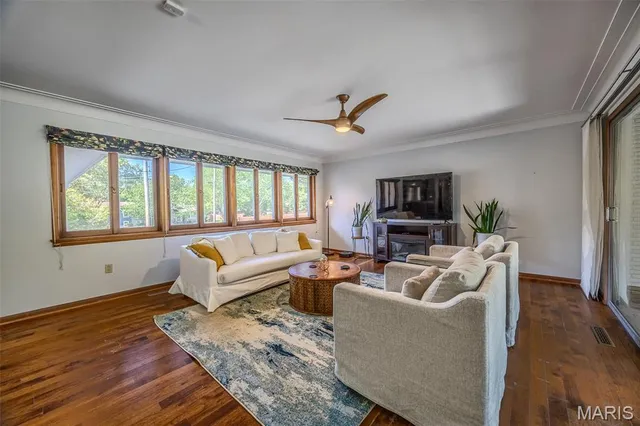 $375,000 | 376 Sunset Drive, Lebanon, MO 65536