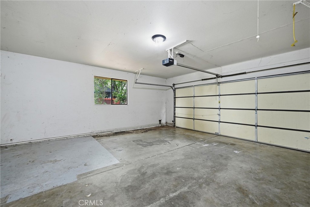 17312 Greenridge Road Hidden Valley Lake, CA 95467 - Photo 25 of 34 a view of a garage