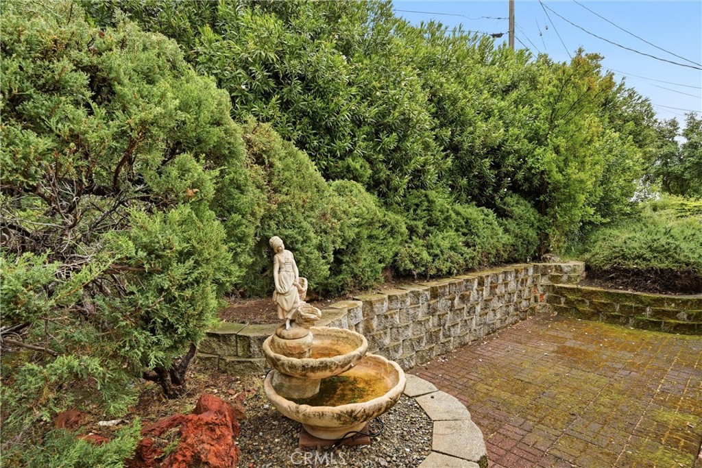 17312 Greenridge Road Hidden Valley Lake, CA 95467 - Photo 31 of 34 a view of an outdoor space and garden