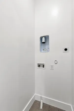 $3,250 | 604 North Ewing Avenue, Unit 107, Dallas, TX 75203